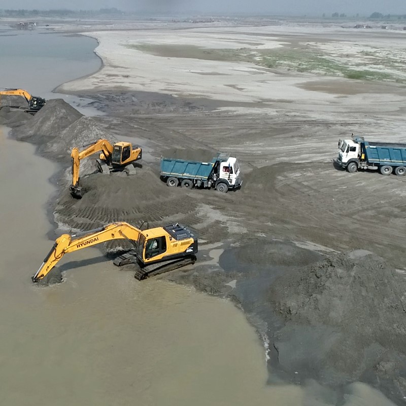River Sand Dredging & Cleaning